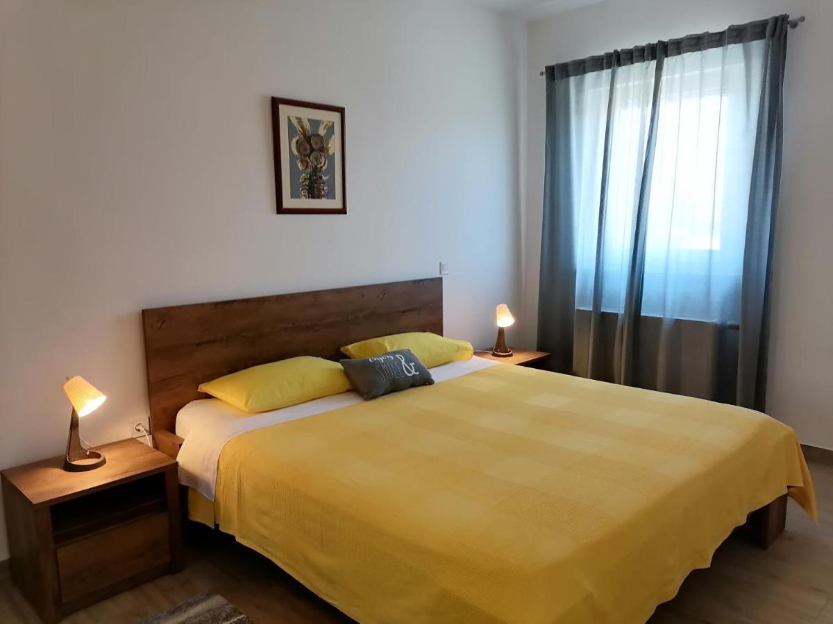 Holiday Apartment Dunja Pula Exterior photo